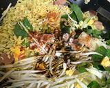 Foto langkah ke 4 dari resep Mie tek tek indomie goreng.