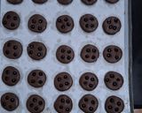 Foto langkah ke 2 dari resep Biskuit Coklat Renyah.