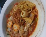 Foto langkah ke 6 dari resep Seblak MieFood (Mie+Seafood/frozen food).