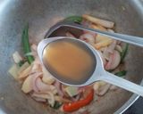 Gambar langkah 2 resipi Bihun Tomyam Putih.