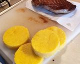 Rosé kacsamell, vajas fokhagymás polenta, lilakáposzta püré recept fázis 5 fotója