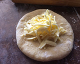 Foto del paso 6 de la receta: Pan de leche relleno de queso
