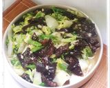 Foto langkah ke 3 dari resep Tumis Jamur Sawi Putih.