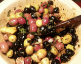 Foto del paso 3 de la receta: Aceitunas especiadas en aceite virgen extra