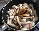 รูปขั้นตอนการทำที่ 2 ของ เห็ดโคนญี่ปุ่นผัดน้ำมันหอย
