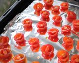A picture of step 10 of Homemade Dried Tomatoes and Firefly Squid Pasta.