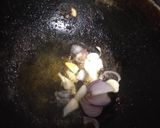Foto langkah ke 2 dari resep Ikan Selar Kecap Pedas.