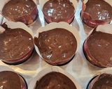 Foto langkah ke 4 dari resep Muffin Coklat.