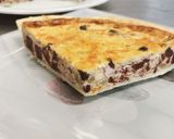 Foto del paso 10 de la receta: Quiche de Morcilla, Repollo, Pera y Piñones