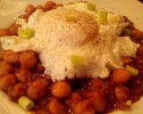 A picture of step 3 of Sunshne's Chorizo chick peas breakfast.