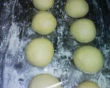A picture of step 4 of Okonomiyaki Bread Buns.