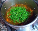 Foto del paso 7 de la receta: Ternera en salsa de especias y guisantes