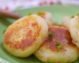 A picture of step 8 of Umami-Filled Imitation Crab Croquettes.