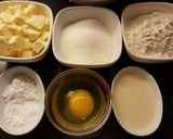 รูปขั้นตอนการทำที่ 1 ของ เค้กกล้วยหอม (สูตรเนย) Banana Cake