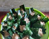 Foto langkah ke 4 dari resep Ayam Goreng Pandan Khas Thailand.