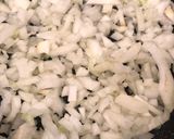 Hình bước làm 1 của món Cá hồi Nhật hấp hành tây tại Nhật