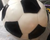 Foto del paso 5 de la receta: Torta Pelota de Fútbol