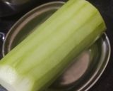 A picture of step 1 of Lauki chila.