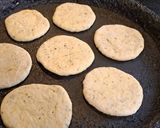 Foto del paso 3 de la receta: Pan pita condimentado