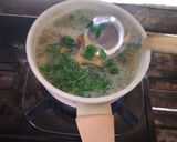 Foto langkah ke 4 dari resep Sayur Bening Kelor & Wortel.