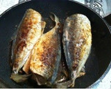 A picture of step 4 of Quick Mackerel Nanban without Deep-Frying.