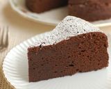 A picture of step 15 of Fluffy & Moist Gateau Chocolat.