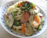 A picture of step 8 of Creamy Stir-Fried Udon with Plenty of Vegetables.