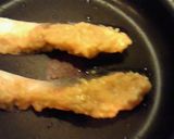 A picture of step 3 of Easy! Salmon Fried in Leek Miso Paste.