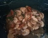 Foto langkah ke 4 dari resep Udang asam manis.