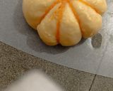 Foto langkah ke 4 dari resep Roti Manis Labu Kuning Isi Coklat.
