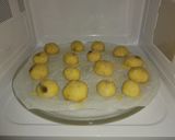 Foto del paso 8 de la receta: Bolitas de pan rellenas de Nutella
