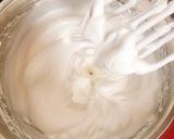 Hình bước làm 3 của món Bánh cuộn nhân custard chuối