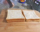 Foto langkah ke 3 dari resep Roti goreng isi pasta.