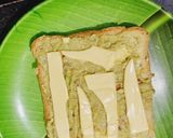 A picture of step 3 of Burnt garlic avocado sandwich.