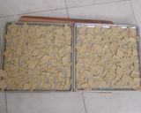Foto langkah ke 3 dari resep Kue Bawang Seledri.