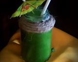 A picture of step 4 of Super Greens Smoothie.