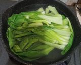 Foto langkah ke 4 dari resep Pakcoy Garlic Oil.