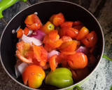 A picture of step 2 of Dry tomato paste.