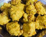 A picture of step 2 of Pakora curry.