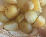 A picture of step 1 of Lasaniya batata garlic.