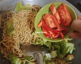 Foto langkah ke 3 dari resep Tumis Mie Basah.