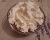 Tejfölös gyümölcs saláta gyümölcs zselével recept fázis 5 fotója