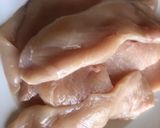 Hình bước làm 1 của món Ức Gà Nướng Vị Xá Xíu