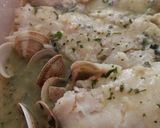 Foto del paso 4 de la receta: Merluza en salsa con almejas