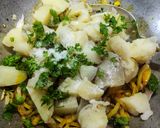 बटाट्याची सुकी भाजी (Batatyachi Sukhi Bhaji Recipe In Marathi) रेसिपी स्टेप 3 फोटो