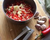 A picture of step 1 of Chilli Con Carne.