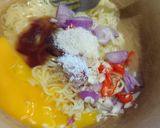 Foto langkah ke 3 dari resep Omelet Mie.