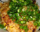 A picture of step 4 of Bibimbap-style Crispy Rice with Leftover Bean Sprout Rice.
