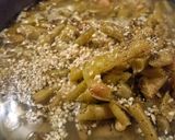 A picture of step 4 of Garlicky Green Beans.