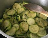 Une image de l'étape 2 de Lasagnes aux courgettes champignons et ricotta (façon Maman Tambouille).